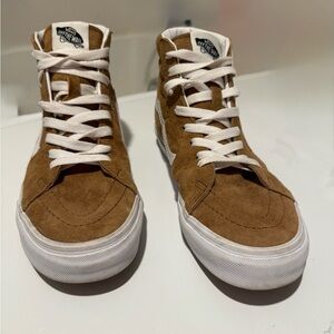Vans womens Brown High-Top Sneakers. Excellent pre owned condition!